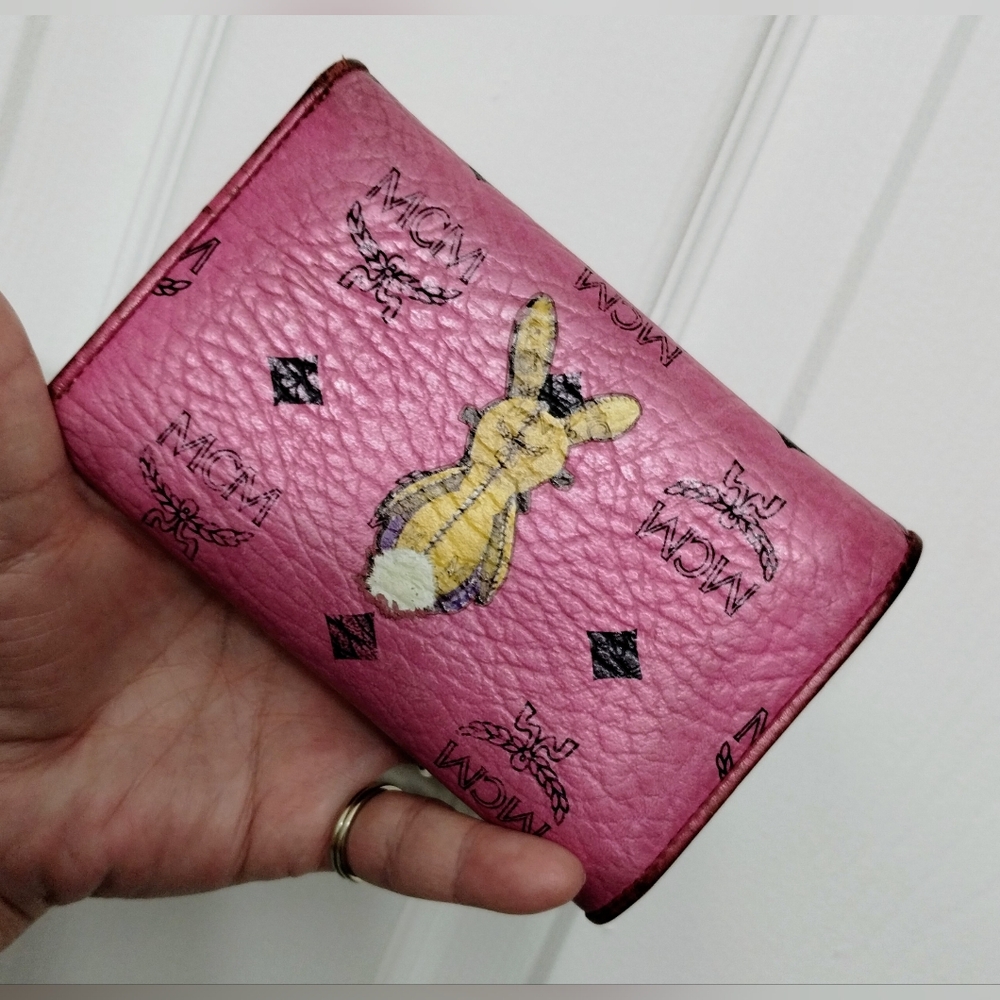 MCM Tote With MCM Pouch And MCM Wallet - Picture 10 of 12